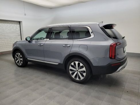 Used 2022 Kia Telluride EX w/ EX Premium Package FWD image 3