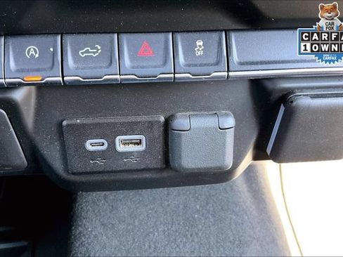 Certified 2025 Chevrolet Silverado 1500 Custom AWD/4WD image 32