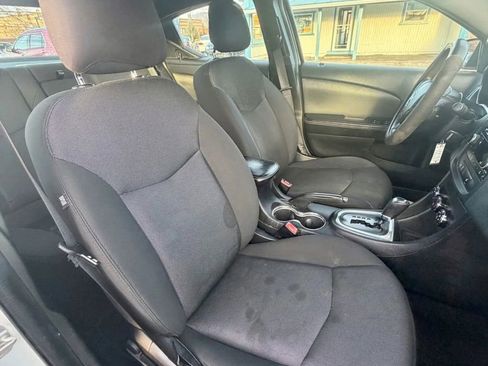 Used 2012 Dodge Avenger SE FWD image 14