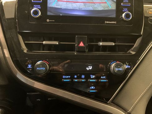 Used 2023 Toyota Camry SE FWD image 32