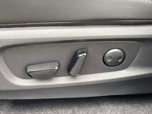 New 2026 Nissan Pathfinder Platinum w/ Lighting Package AWD/4WD image 22