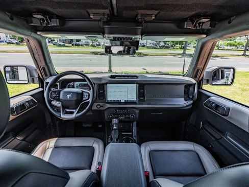 Used 2024 Ford Bronco Wildtrak AWD/4WD image 20