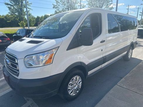 Used 2015 Ford Transit 350 XLT RWD image 3