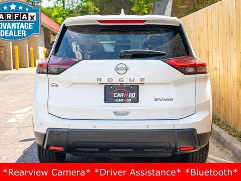 Used 2024 Nissan Rogue SV AWD/4WD image 7
