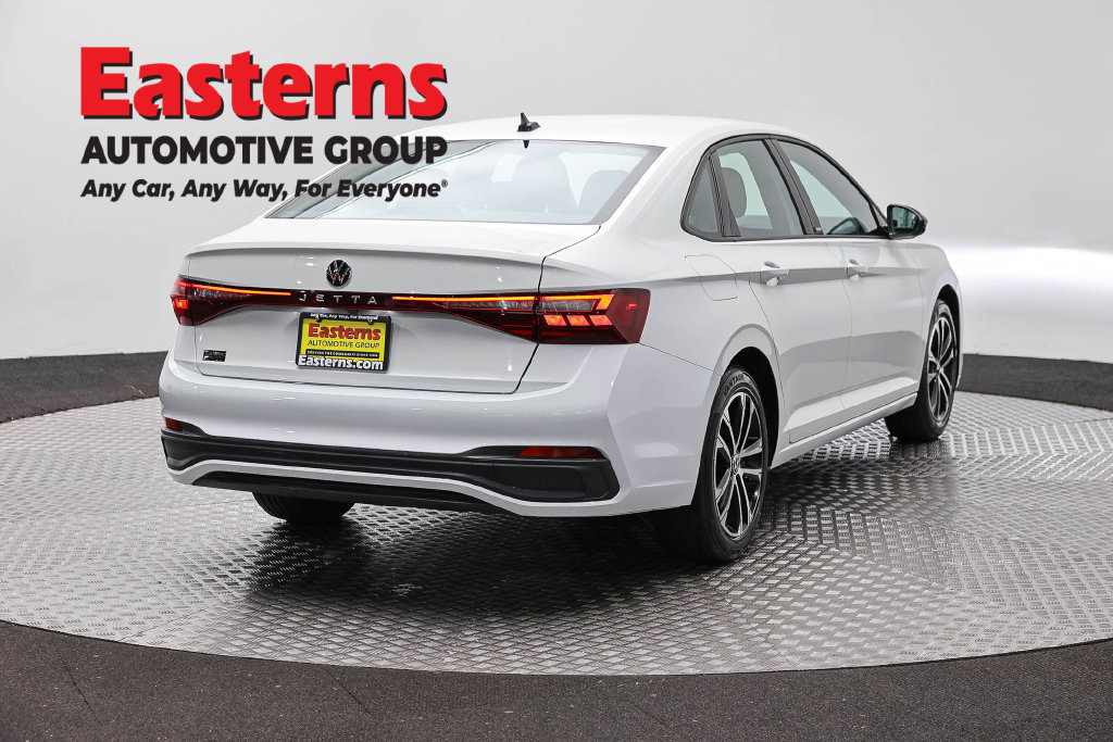 Used 2025 Volkswagen Jetta Sport FWD image 6