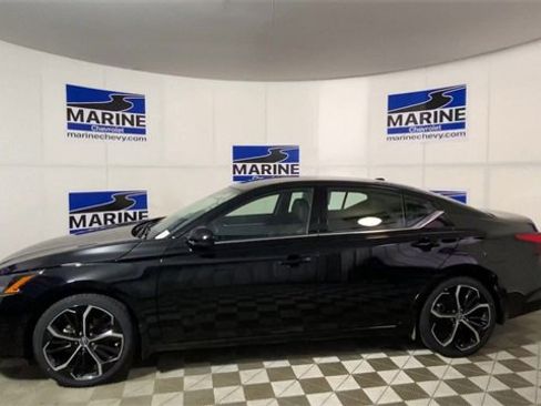 Used 2024 Nissan Altima 2.5 SR image 7