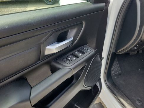 Used 2026 RAM 1500 Express AWD/4WD image 12