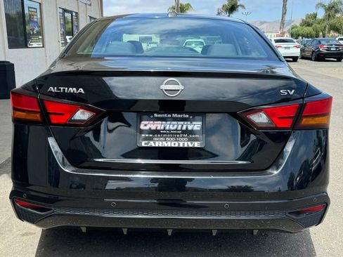 Used 2024 Nissan Altima 2.5 SV FWD image 7