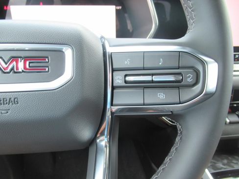 New 2026 GMC Canyon Elevation w/ Convenience Package RWD image 27