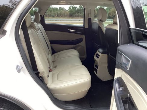 Used 2019 Ford Edge Titanium w/ Equipment Group 301A image 33