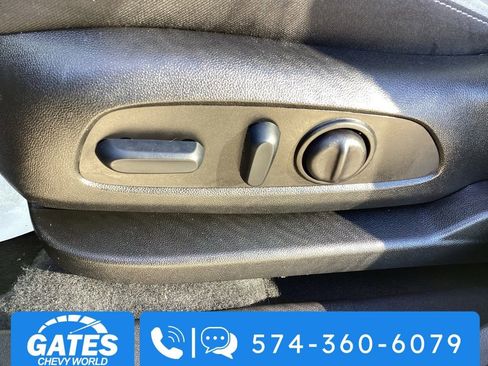 Used 2024 Chevrolet Equinox LS w/ LS Convenience Package image 14