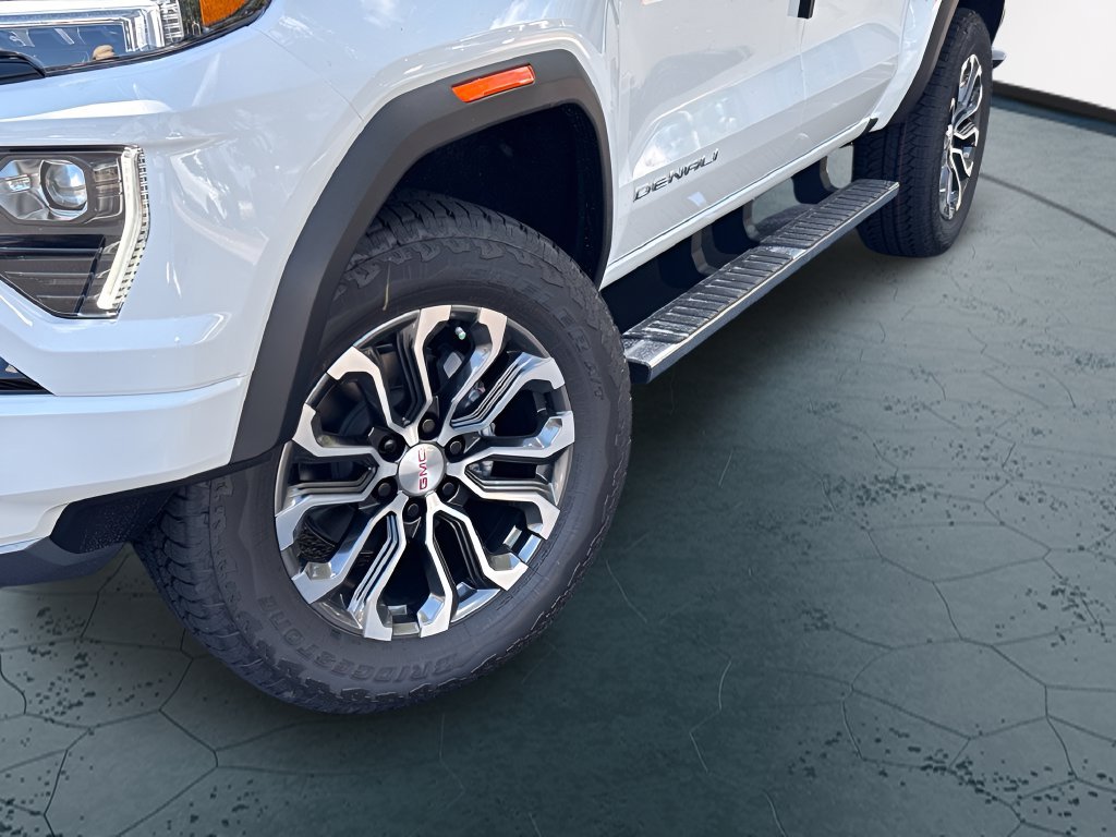 New 2026 GMC Canyon Denali AWD/4WD image 2