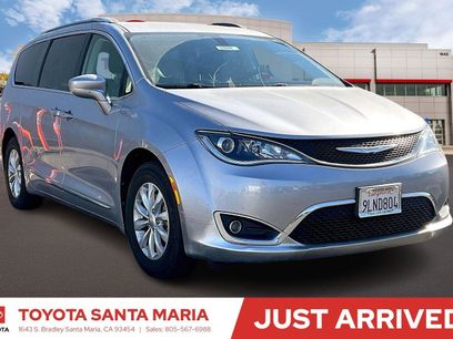 Used 2018 Chrysler Pacifica Touring-L