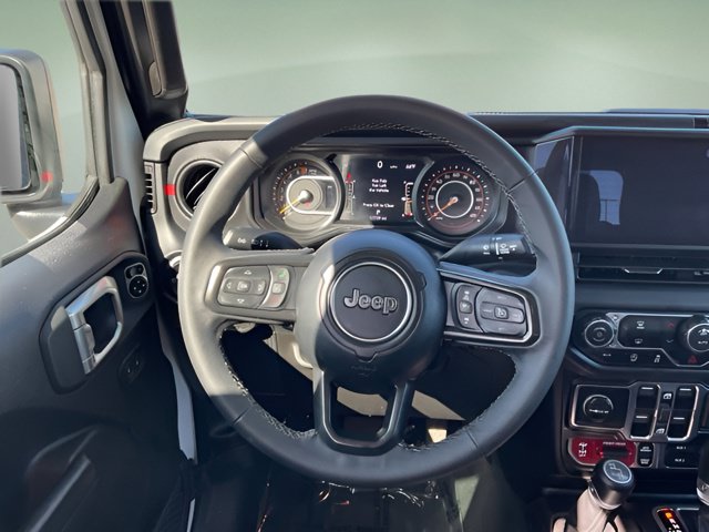 Used 2026 Jeep Gladiator Rubicon AWD/4WD image 13