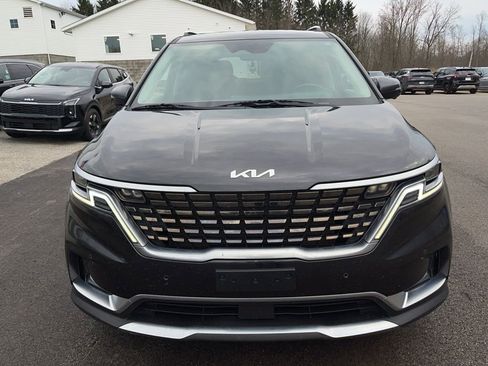 Used 2022 Kia Carnival SX Prestige image 4