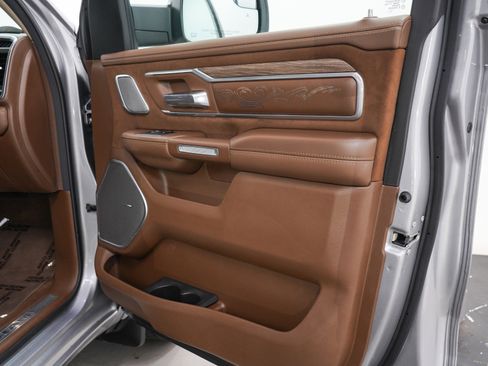 Used 2021 RAM 1500 Limited AWD/4WD image 12