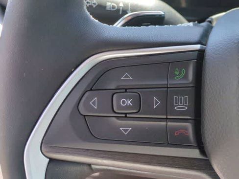 New 2026 Jeep Grand Cherokee Altitude AWD/4WD image 24