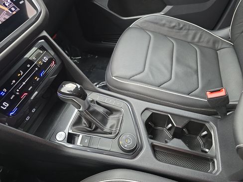 Certified 2023 Volkswagen Tiguan SEL R-Line AWD/4WD image 25