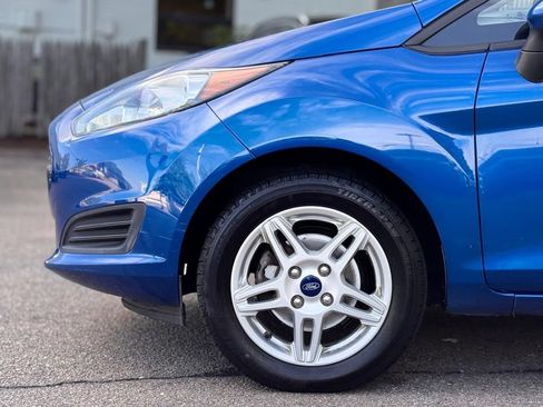 Used 2019 Ford Fiesta SE w/ Cold Weather Package FWD image 11