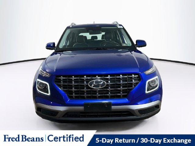 Used 2024 Hyundai Venue Limited FWD image 2