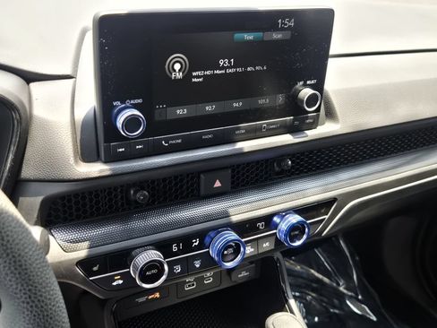 Used 2025 Honda CR-V EX image 19