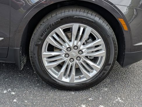 Used 2018 Cadillac XT5 Premium Luxury FWD image 12