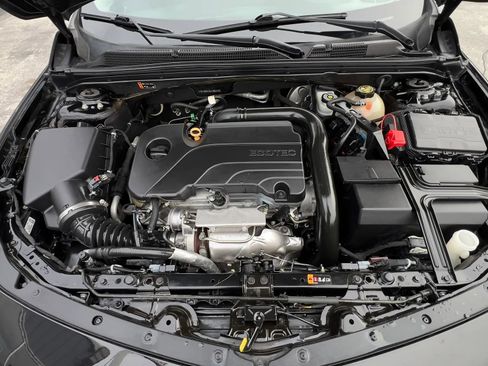 Used 2020 Chevrolet Malibu LT image 41