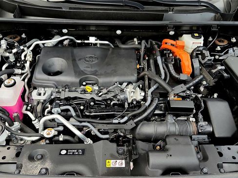 Certified 2022 Toyota RAV4 SE image 27