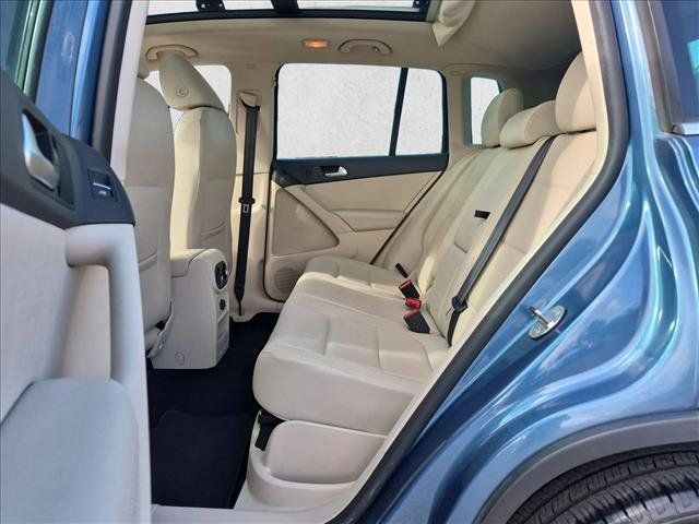 Used 2017 Volkswagen Tiguan Wolfsburg Edition FWD image 17