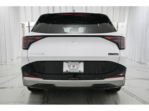 New 2026 Kia Sportage SX image 6