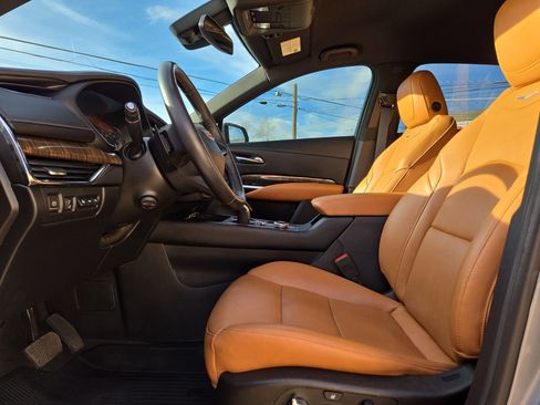 Used 2023 Cadillac XT4 Premium Luxury w/ Technology Package image 16