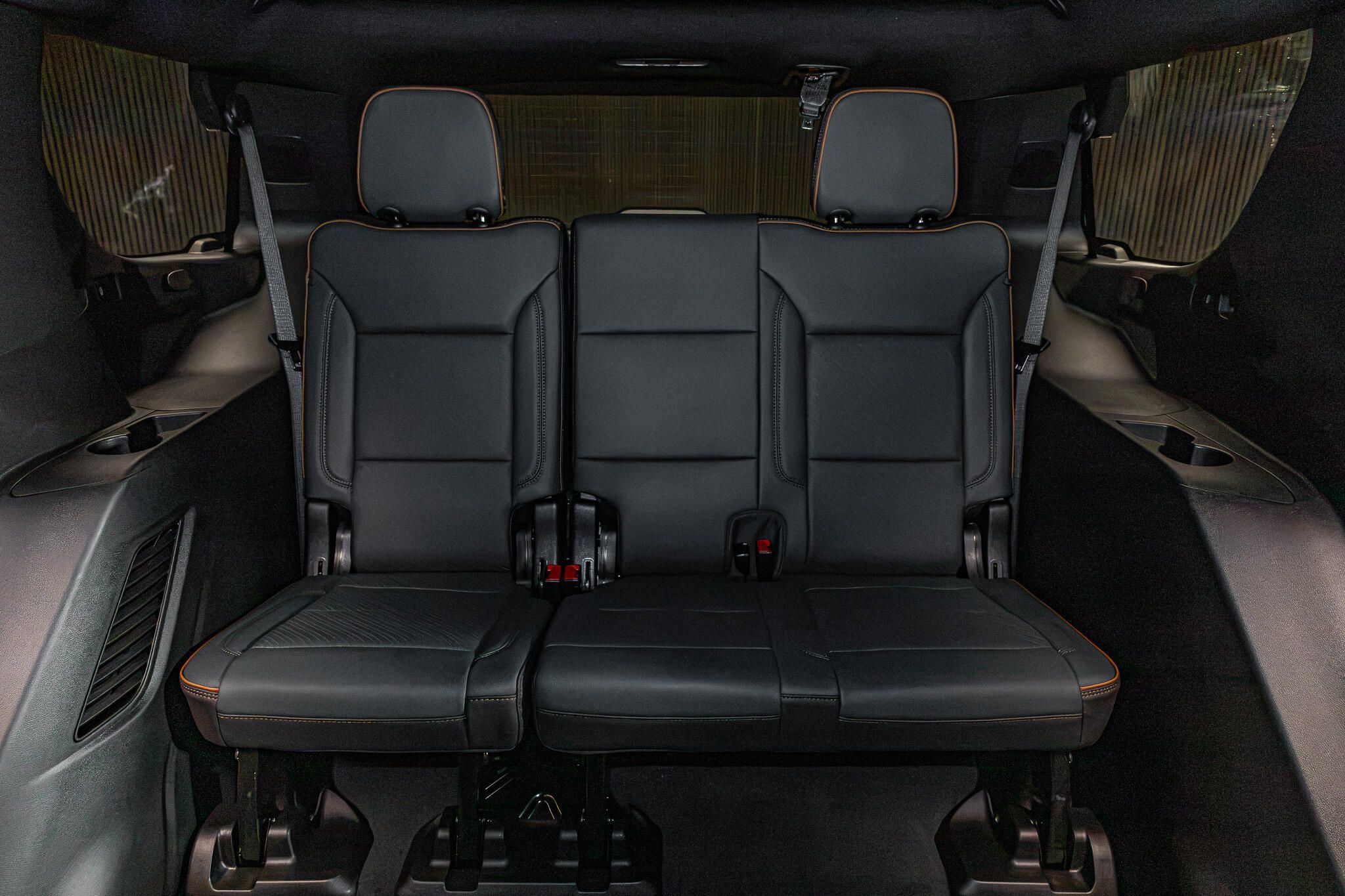 Used 2026 GMC Yukon AT4 w/ LPO, Floor Liner Package AWD/4WD image 26