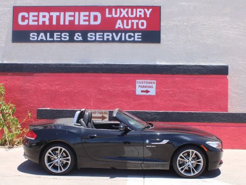 Used 2015 BMW Z4 sDrive35i RWD image 1