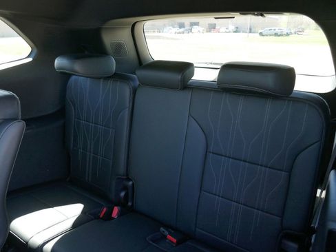 New 2026 Buick Enclave Avenir w/ Super Cruise Package AWD/4WD image 17