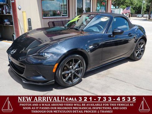Used 2016 MAZDA MX-5 Miata Club RWD image 1