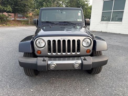 Used 2013 Jeep Wrangler Unlimited Sport AWD/4WD image 9