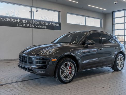 Used 2018 Porsche Macan Turbo w/ Premium Package Plus image 3