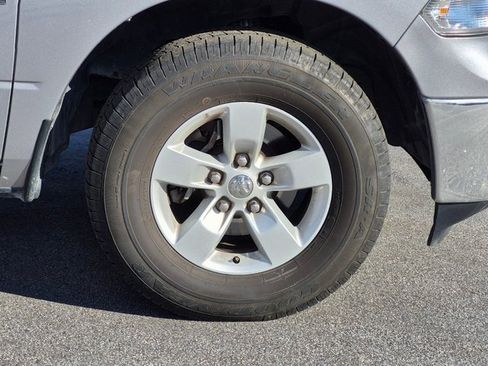 Used 2024 RAM 1500 Classic SLT image 9