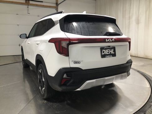 Used 2024 Kia Seltos EX image 5
