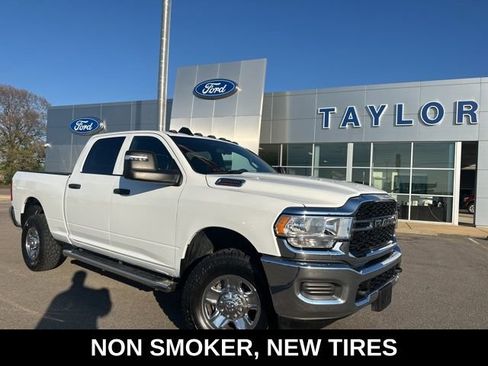 Used 2024 RAM 2500 Tradesman w/ Chrome Appearance Group image 1