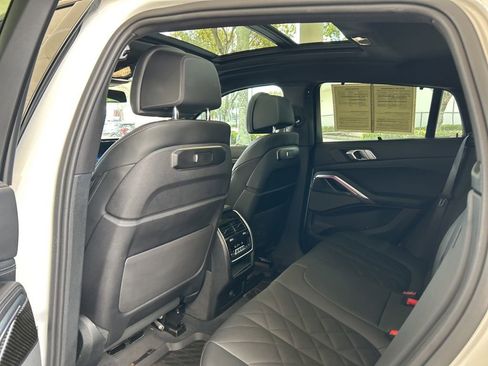 Used 2024 BMW X6 M60i w/ Climate Comfort Package image 44