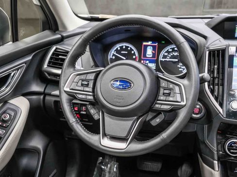 Used 2019 Subaru Forester Limited AWD/4WD image 18