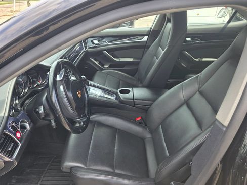 Used 2015 Porsche Panamera 4 AWD/4WD image 2