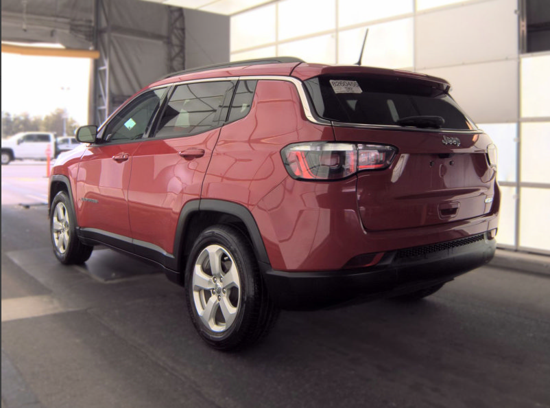 Used 2019 Jeep Compass Latitude w/ Popular Equipment Group FWD image 4