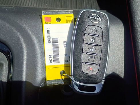 New 2026 Nissan Sentra SR w/ Floor Mat Package FWD image 31