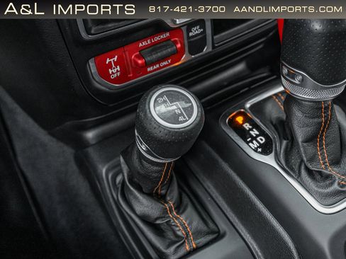 Used 2021 Jeep Gladiator Mojave image 17