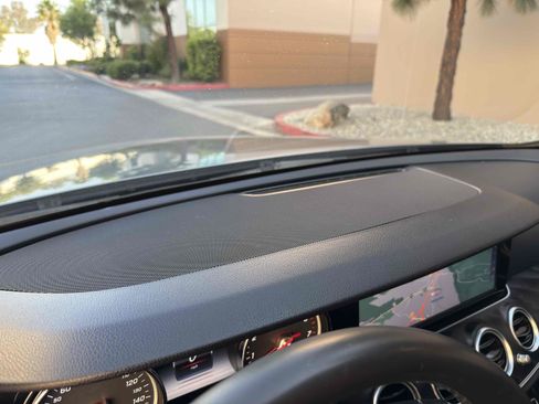 Used 2017 Mercedes-Benz E 400 4MATIC Wagon image 58
