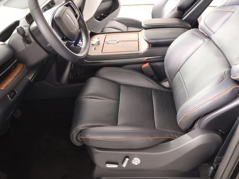 New 2026 Lincoln Navigator Black Label AWD/4WD image 11