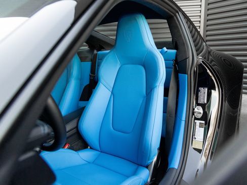 Used 2026 Porsche 911 GT3 RWD image 5