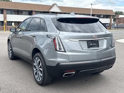 Certified 2024 Cadillac XT5 Sportv w/ Technology Package AWD/4WD image 8
